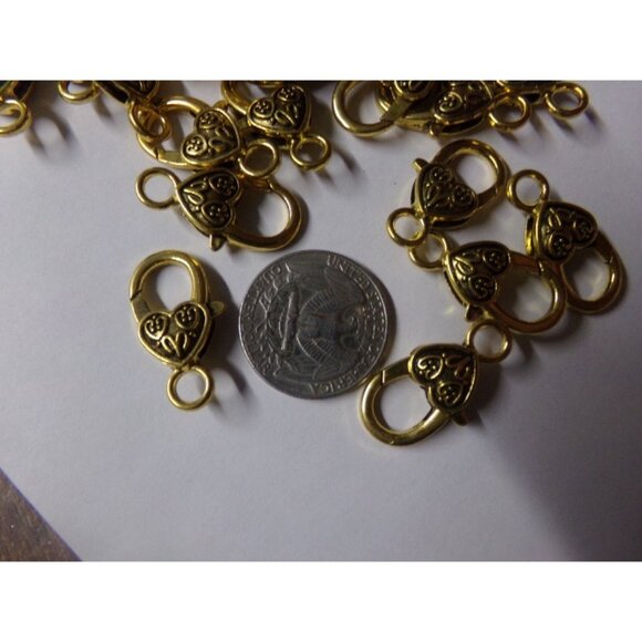 Antique Gold Large Heart Clasps Lot - Picture 2 of 2